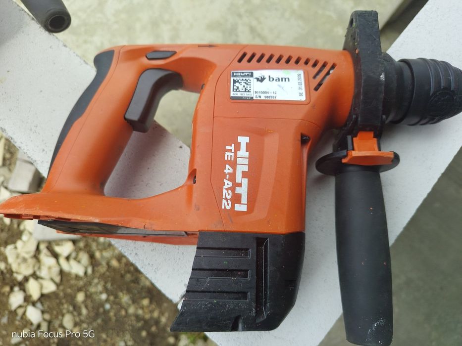 Перфоратор HILTI te 4-a22 (класний стан)