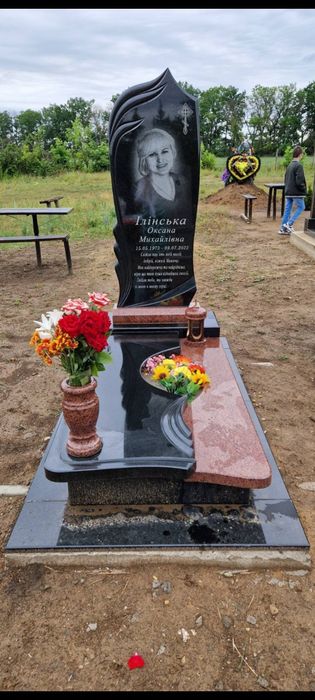 Пам'ятники з граніту