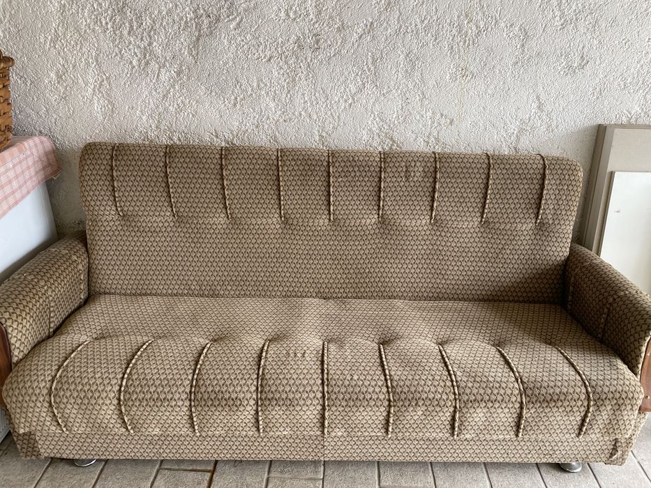 Sofá-cama de veludo