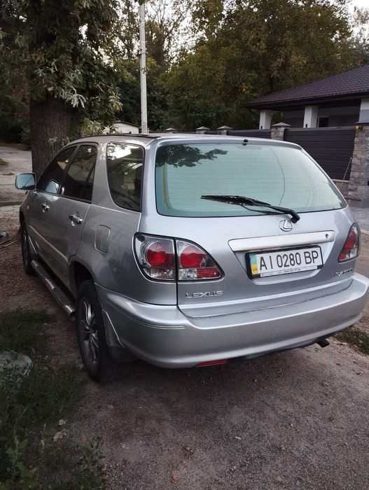 Lexus RX300 в хорошому стані