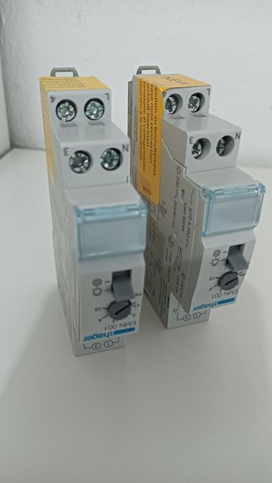 Automatico de escada hager