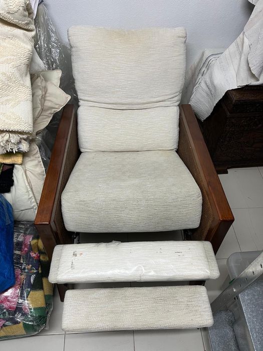 Par de cadeiroēs reclináveis