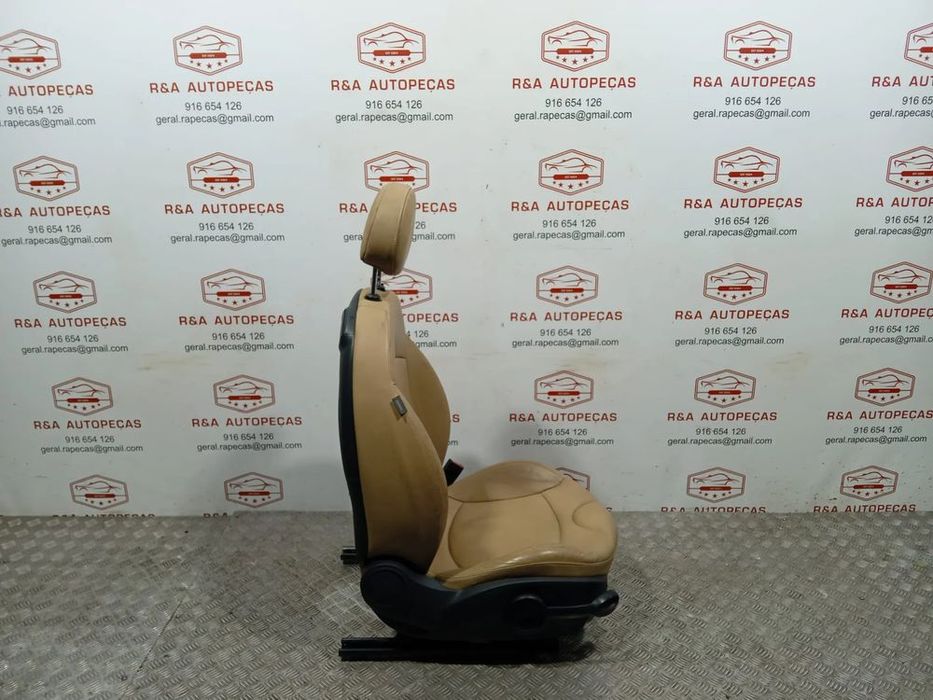Conjunto de Bancos Mini Cooper S R57 Lci em Beje e Pele