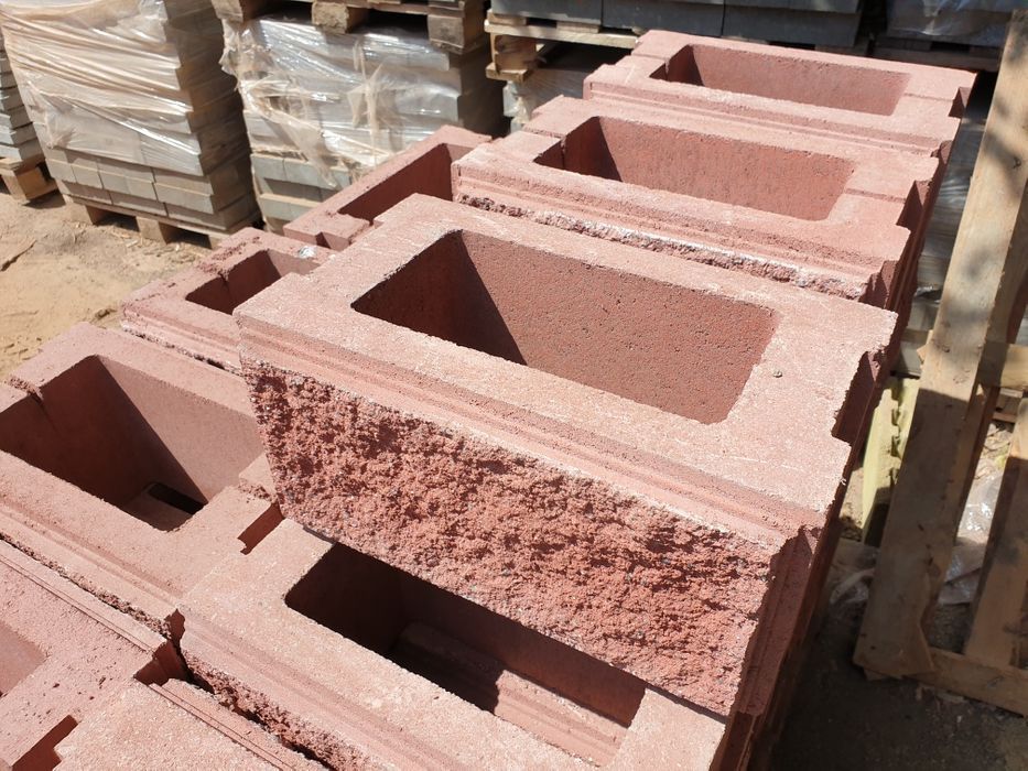 Столб наборной рваный ТМ Новый Двор