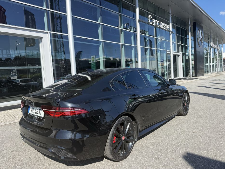 Jaguar XE 204 Cv Black Edition