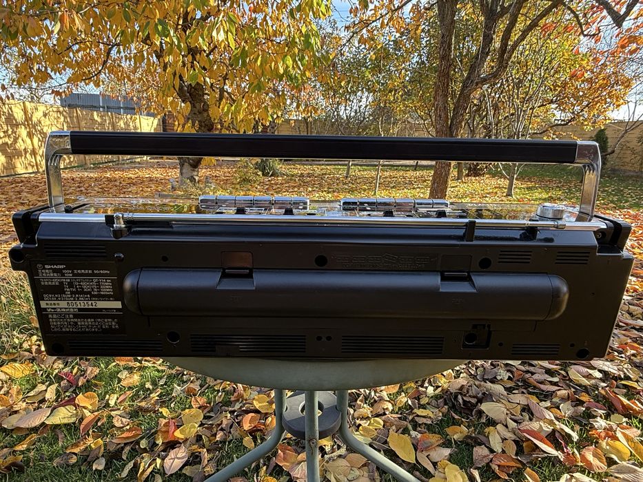 Продам магнитолу SHARP QT-Y14
