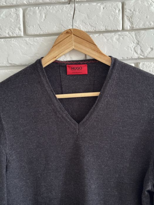 Светр Hugo Boss 100 % вовна