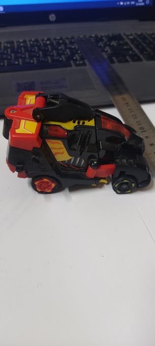 Іграшка трансформер