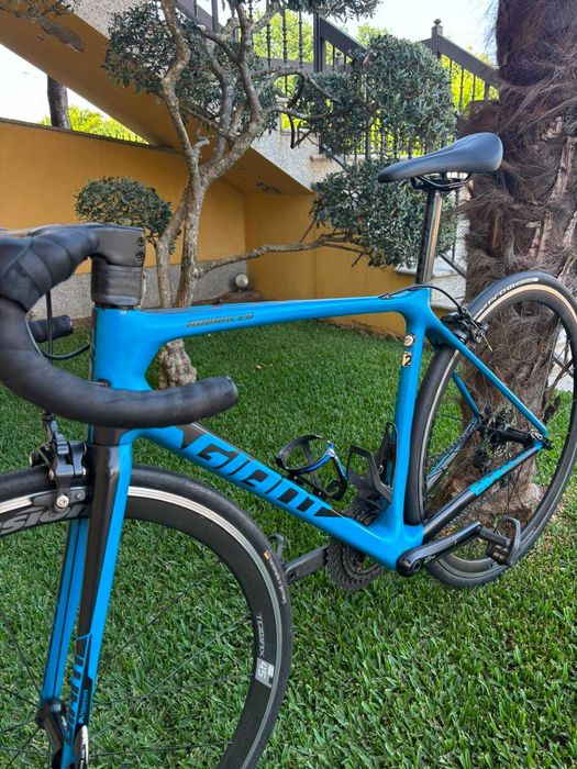 Bicicleta carbono Giant TCR Advanced M