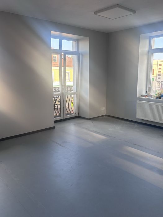Lokal uslugowo-handlowy  w centurm konstancina