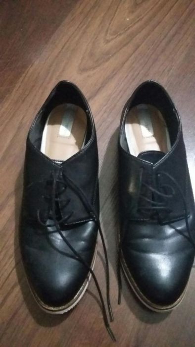 Stradivarius r. 37 Oxford czarne biała podeszwa j.nowe