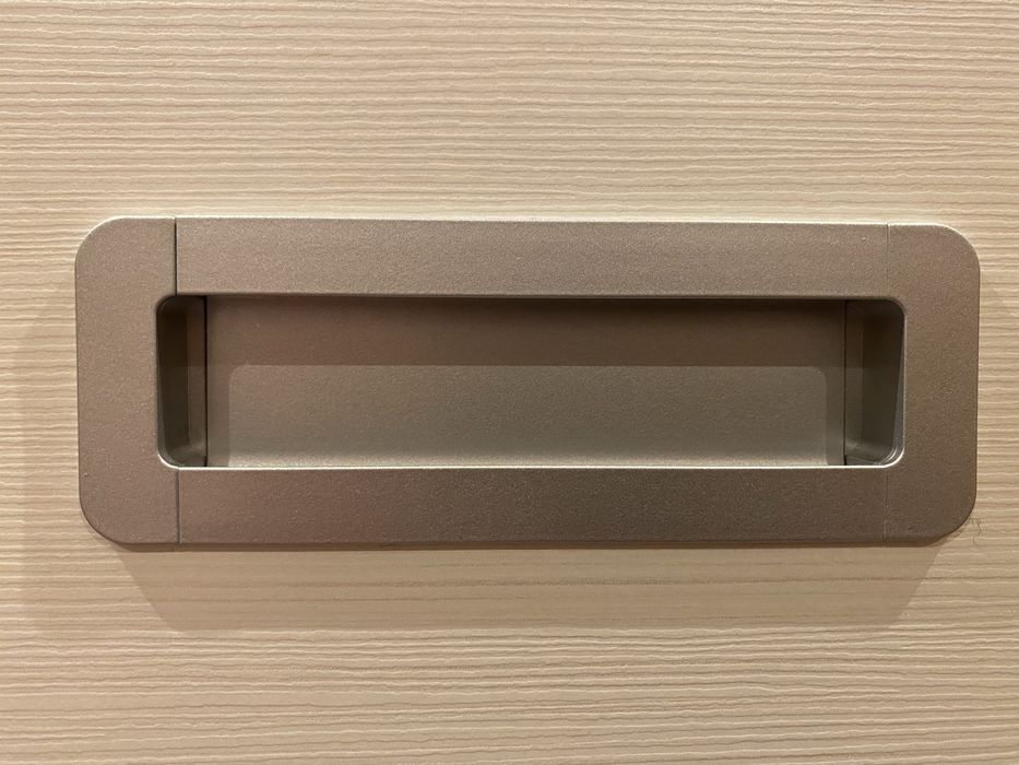 Cómoda quarto beije