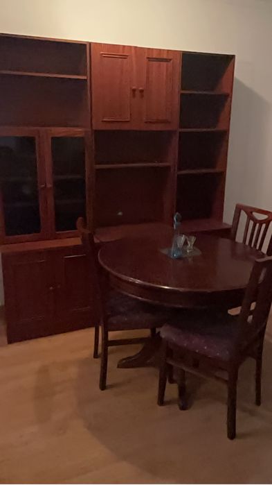 Mesa em Mogno Extensivel + Cadeiras