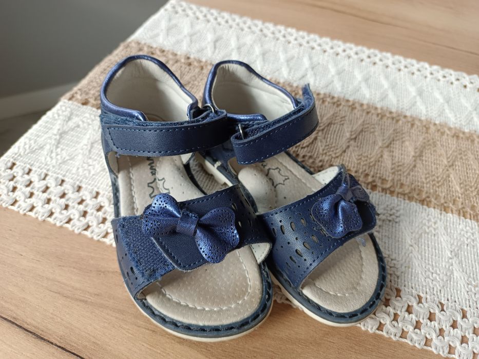 Sandały sandałki 25 Apawwa