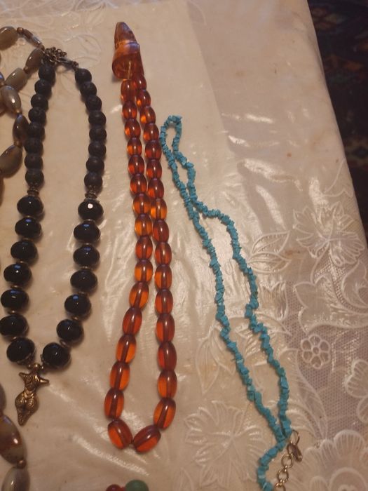 Продам бусы натуральные камни производства СССР и Чехословакии.