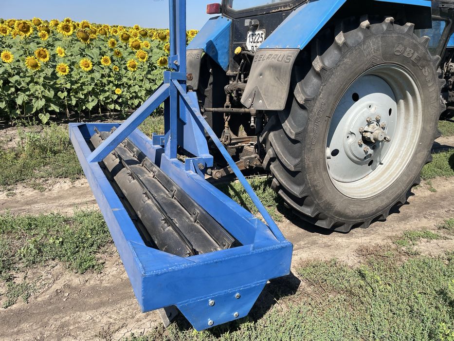 Измельчитель , подрібнювач , каток