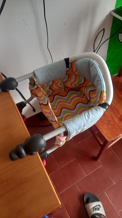Cadeira de criança chicco  para montar na mesa