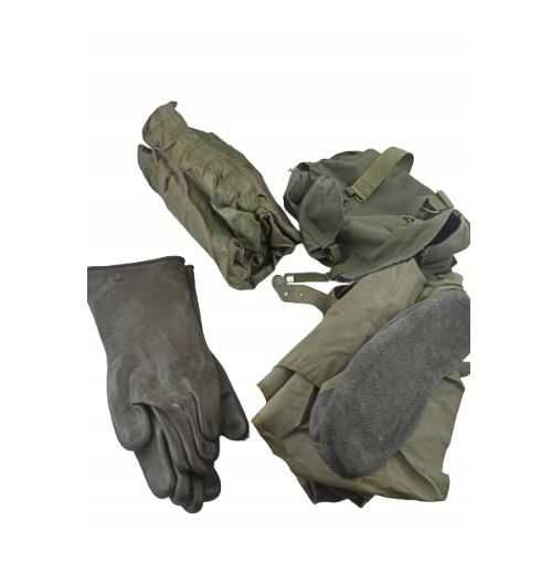 3 zestawy płaszczy ochronnych OP-1  w torbie