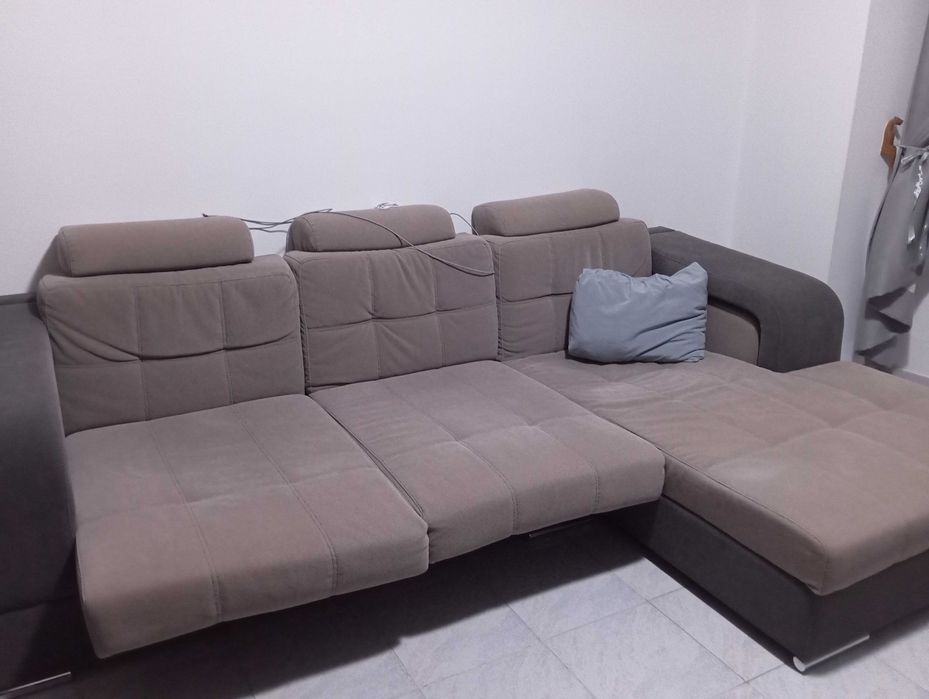 Sofá com chaise-longue