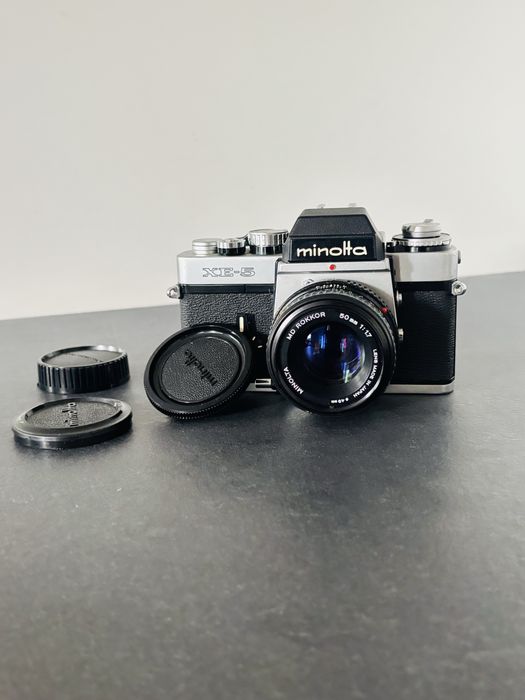 Minolta XE-5 z obiektywem MD Rokkor 50mm f/1.7 stan idealny
