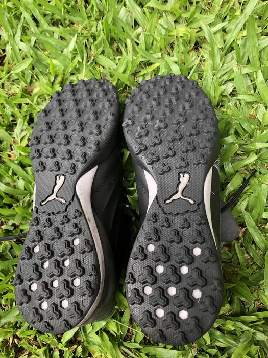 Chuteiras Puma King tamanho 40,5 relva sintetica