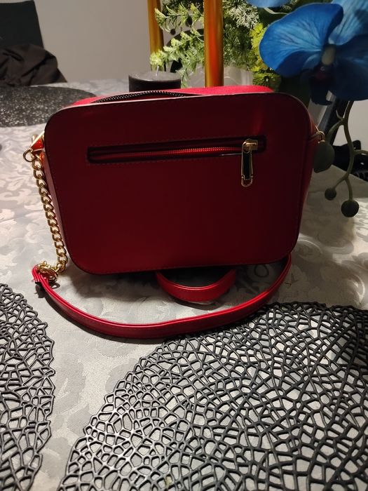 GUESS Caddie Camera Bag Magenta, Magenta