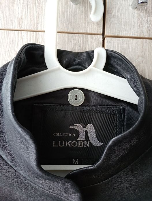 Шкіряна куртка М