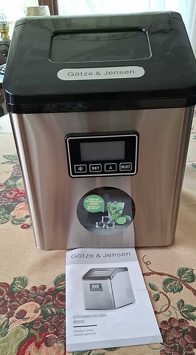 Kostkarka do lodu - Gotze& Jensen