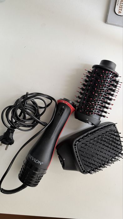 Escova Revlon One-Step Plus Voluminizador