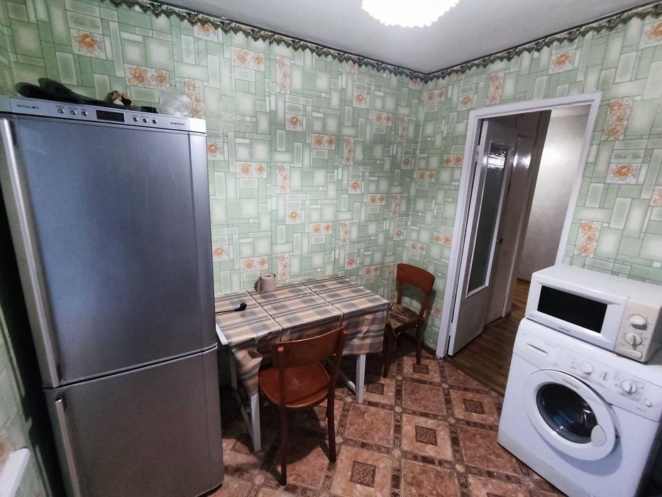 2к центр, цегла, не кутова, сер. поверх, розді кімнати!