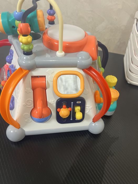 Інтерактивна музична іграшка