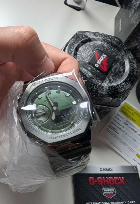 Новые Часы мужские наручные Casio GM-2100B-3ADR