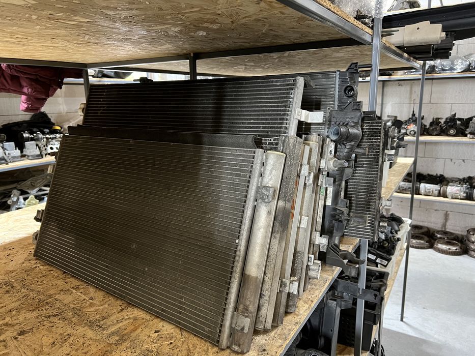 Радиатор основной интеркуллер кондиционера  Megan  Scenic 3