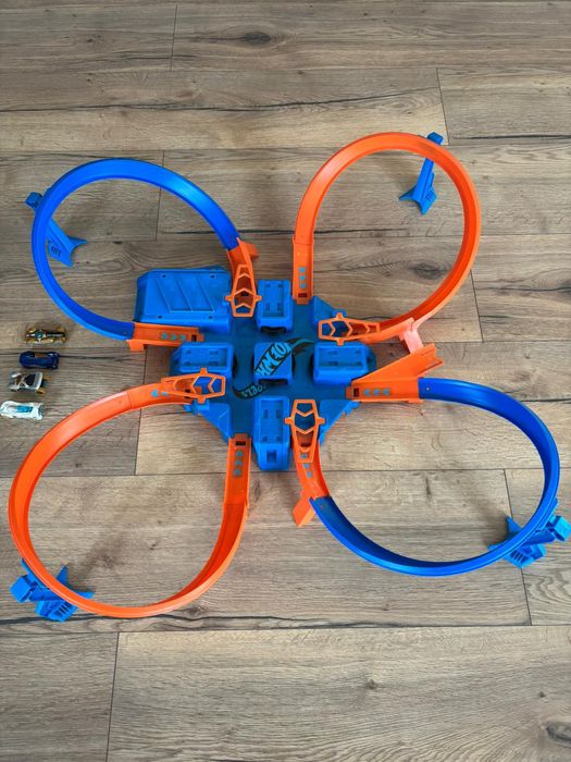 Tor samochodowy Hot Wheels Matel