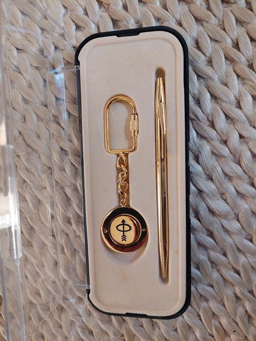 Estojo Parker com esferográfica e porta chaves