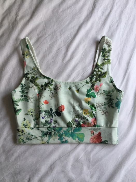 Top miętowy w kwiatowy wzór floral print 38 vintage retro romatyczny
