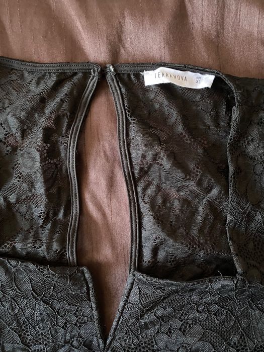 Святкова ніжна сукня