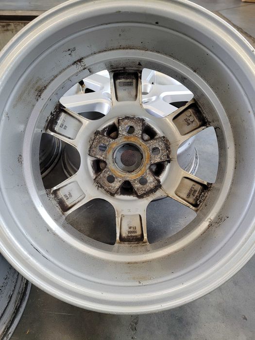 Felgi aluminiowe r 15 toyota 5 x 100