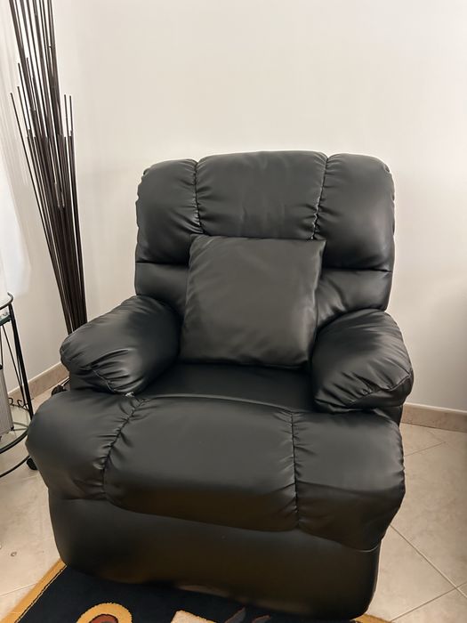 Poltrona Reclinável com Massagens