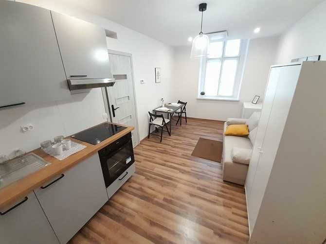 Do wynajęcia jasna kawalerka przy ul. Modrzejowskiej 89 w Będzinie