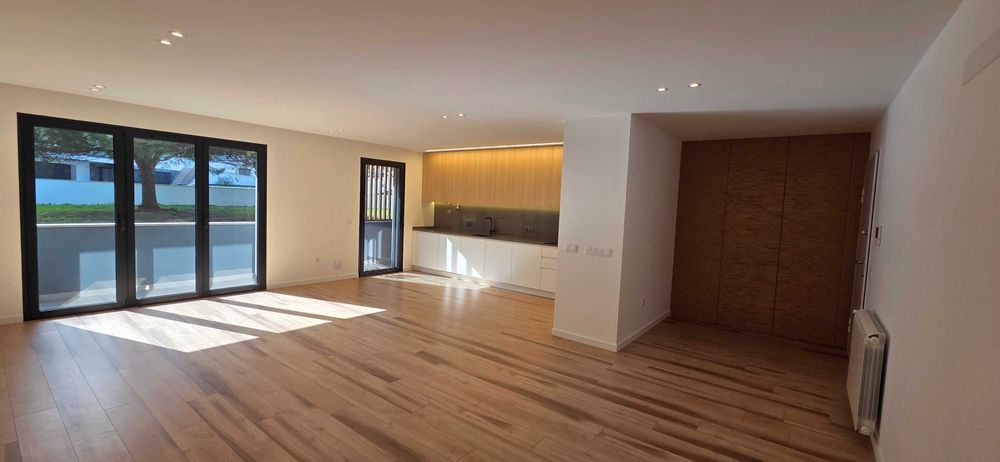 Apartamento T2 || Urb. Sta Clara - Leiria