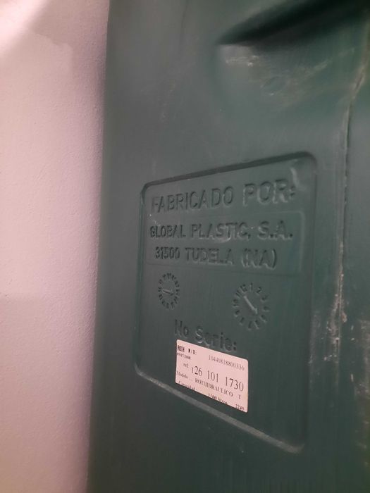 Depósito Água Potável ROTH KHR 1100 Litros + bomba silenciosa inox