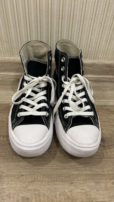 Продам кеды Converse