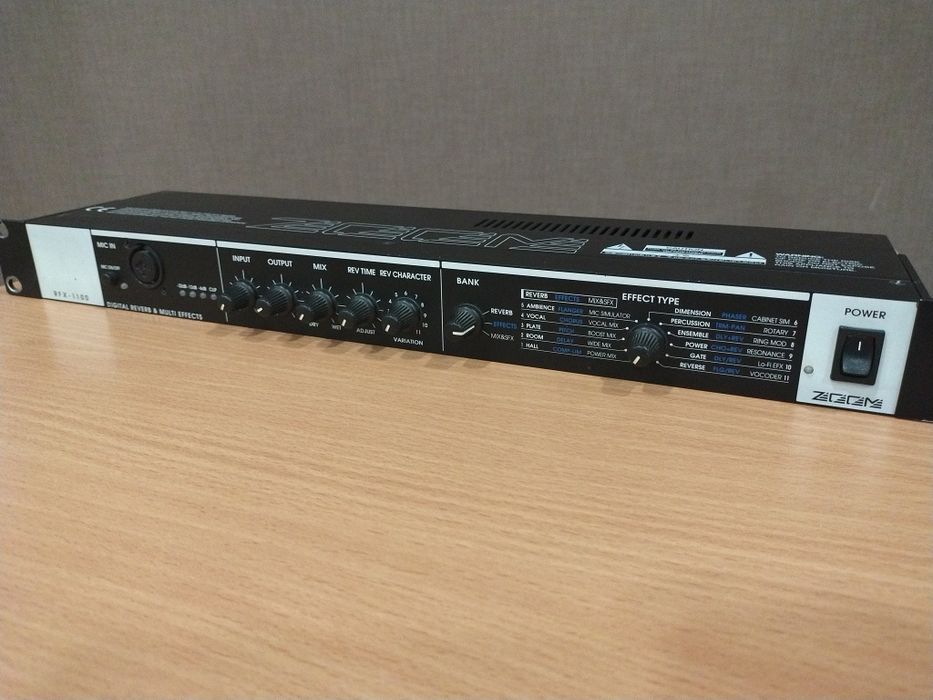Ревер ZOOM - 1100