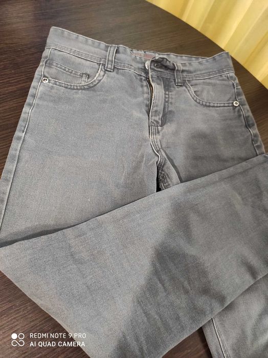 Штаны,джинсы,штаны на мальчика,на 6-9 лет