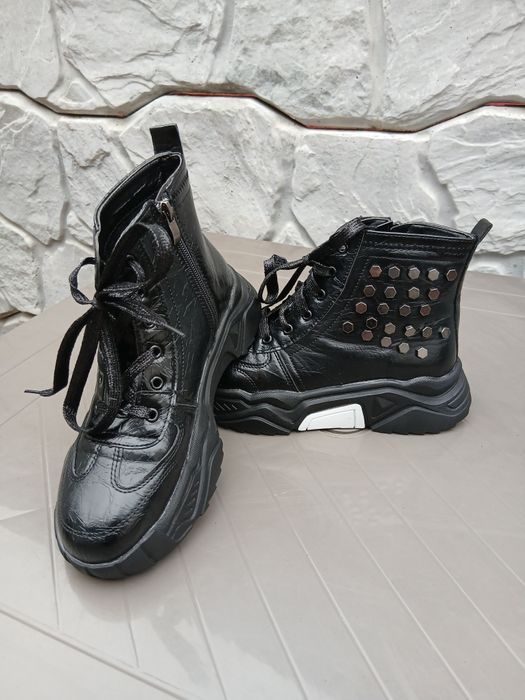 Ботінки жіночі демі р.38,5