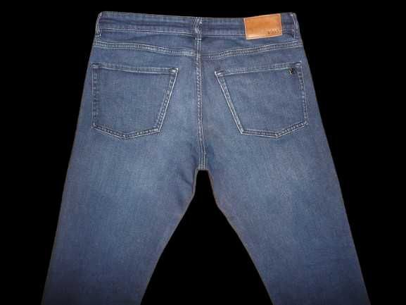 Spodnie dżinsy HUGO BOSS W32/L32=44,5/101cm jeansy Onyx