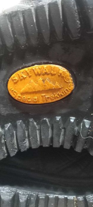 б.в. мотоботи 46р.  (Італія) якісні і зручні