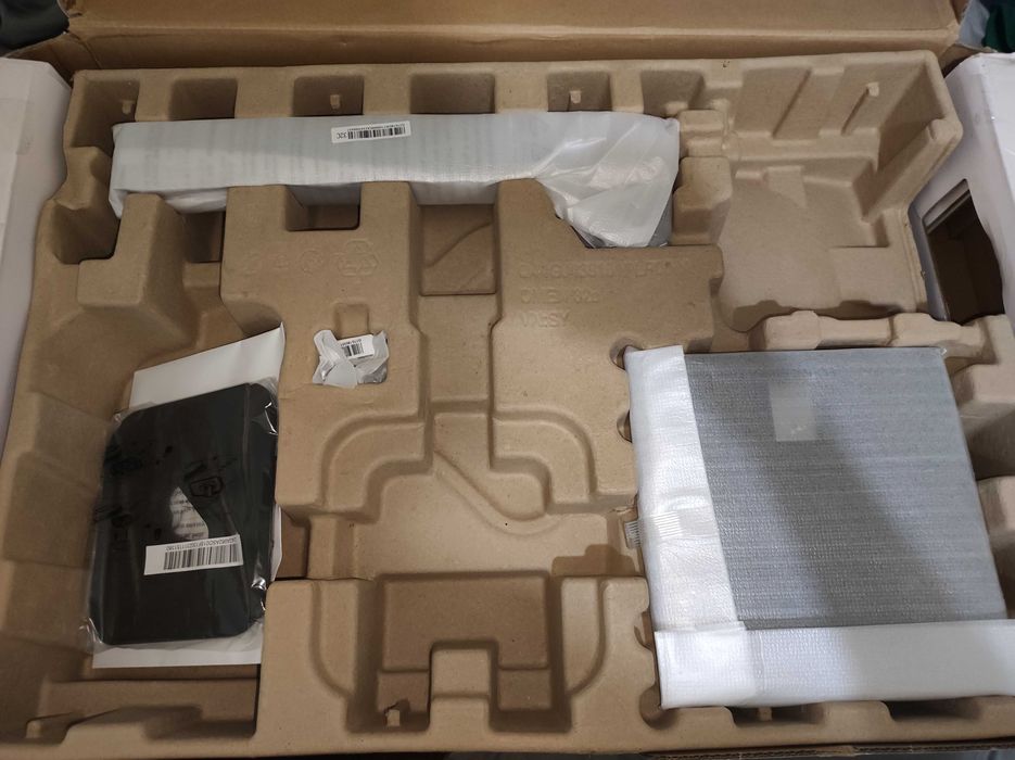 Monitor HP Omen 32c, 32" cale, QHD, LED, 165Hz, HDMI, DP