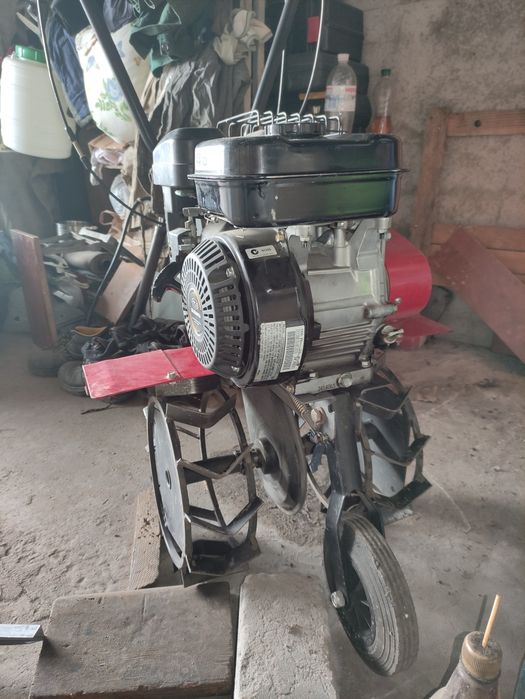 Продам культиватор PUBERT (Франція) 4.5 к/с